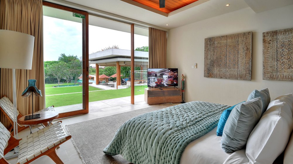 The Iman Villa - Restful guest bedroom